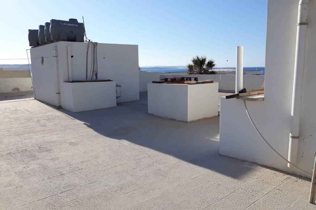 Sunshine Holiday Apartment 5 With Spectacular Seaviews Сент-Полс-Бей Экстерьер фото